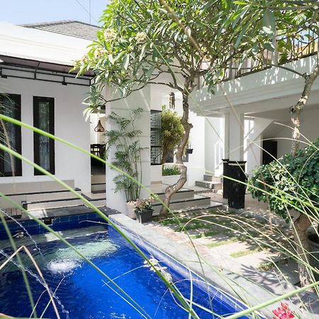 Gilang Balangan Villa Jimbaran  Exterior photo