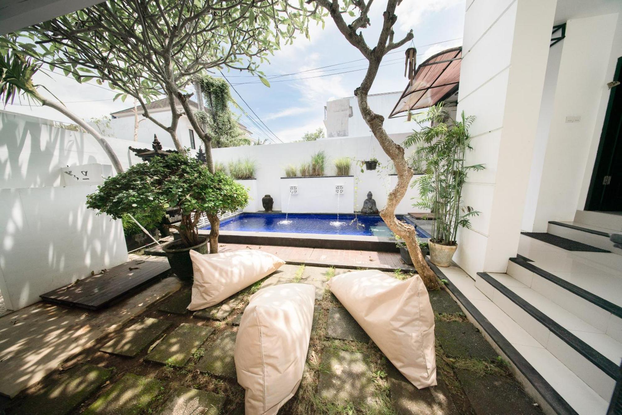 Gilang Balangan Villa Jimbaran  Exterior photo